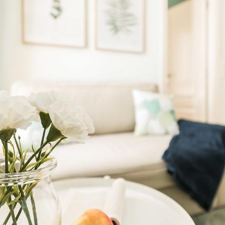 Apartament Gran Via I Santa Ana Madryt Zewnętrze zdjęcie