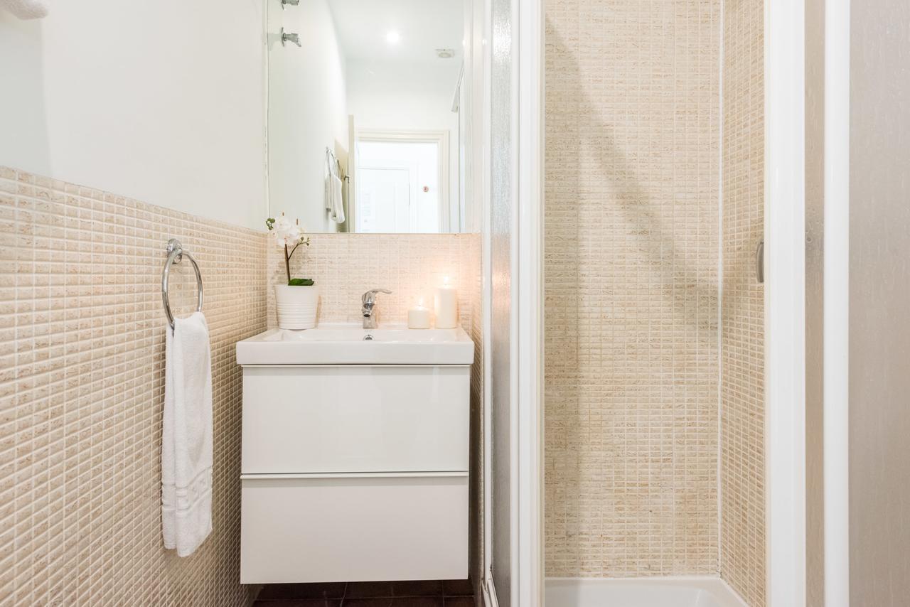 Apartament Gran Via I Santa Ana Madryt Zewnętrze zdjęcie