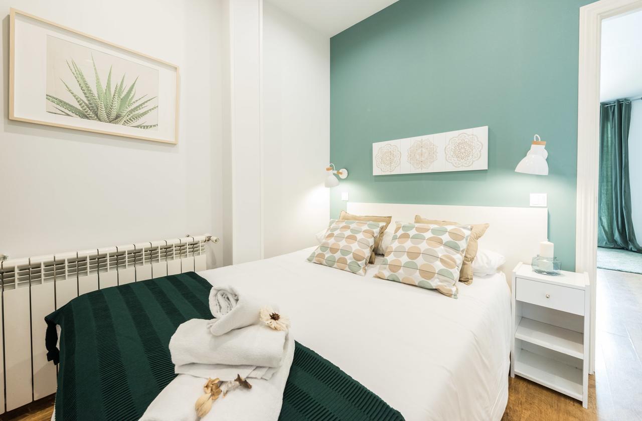 Apartament Gran Via I Santa Ana Madryt Zewnętrze zdjęcie