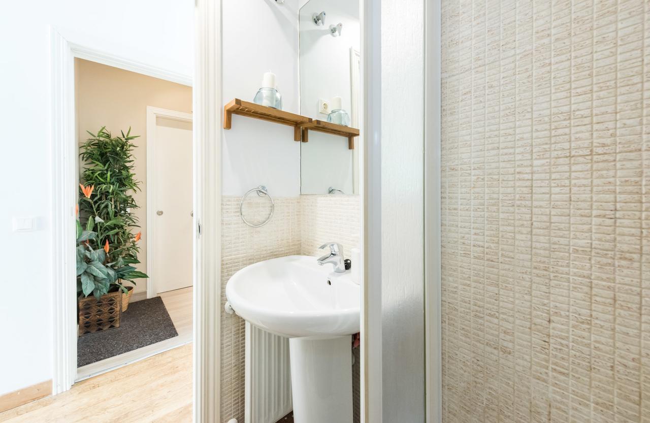 Apartament Gran Via I Santa Ana Madryt Zewnętrze zdjęcie