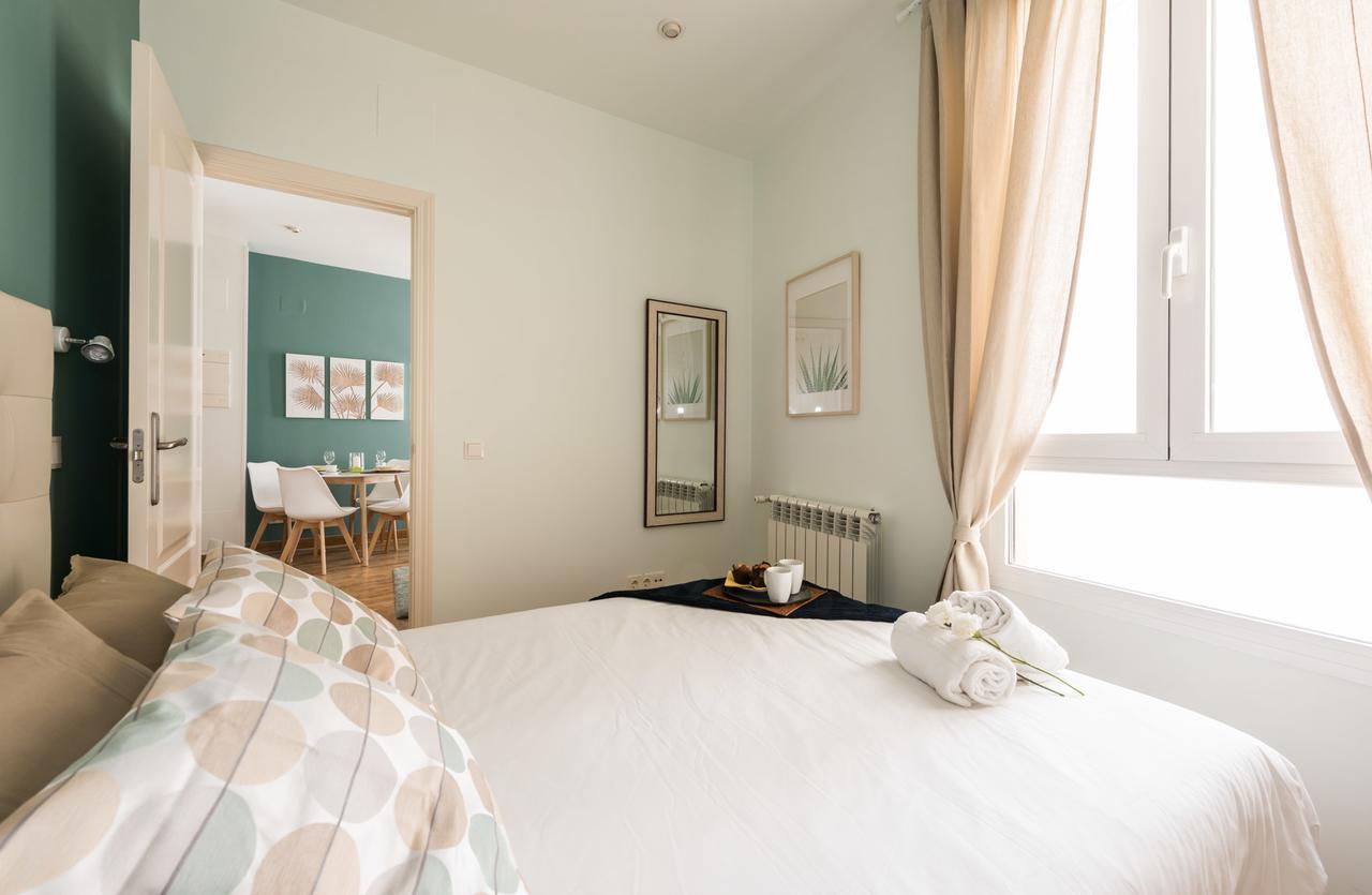 Apartament Gran Via I Santa Ana Madryt Zewnętrze zdjęcie