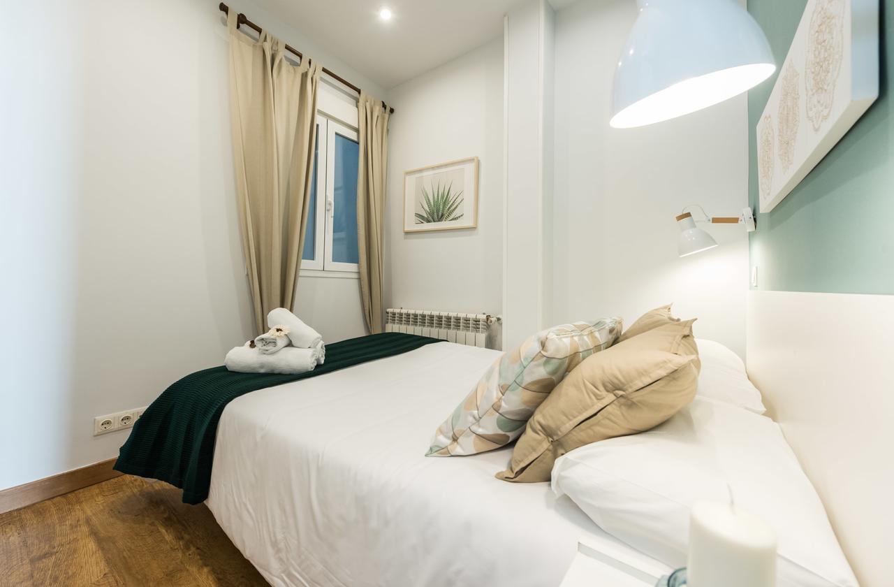 Apartament Gran Via I Santa Ana Madryt Zewnętrze zdjęcie