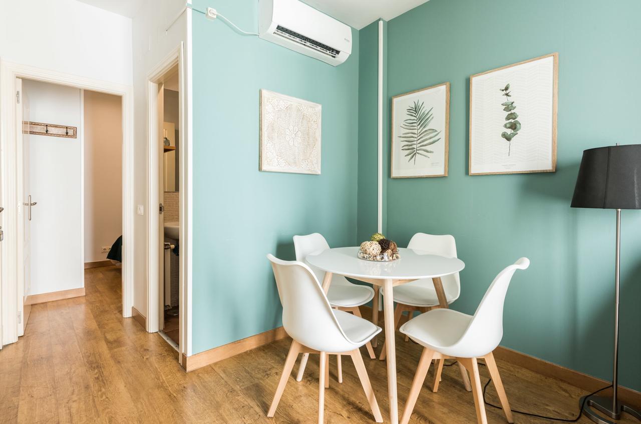 Apartament Gran Via I Santa Ana Madryt Zewnętrze zdjęcie