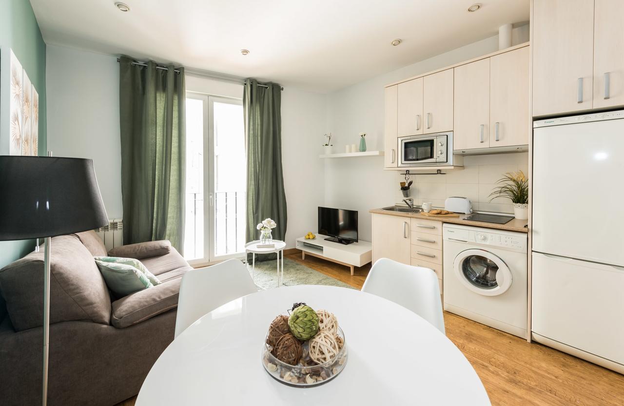 Apartament Gran Via I Santa Ana Madryt Zewnętrze zdjęcie