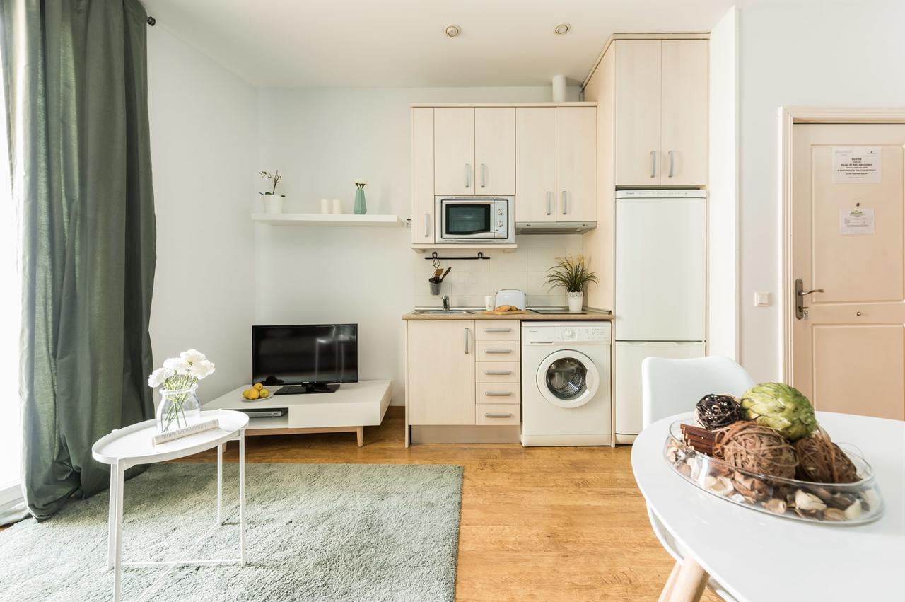 Apartament Gran Via I Santa Ana Madryt Zewnętrze zdjęcie