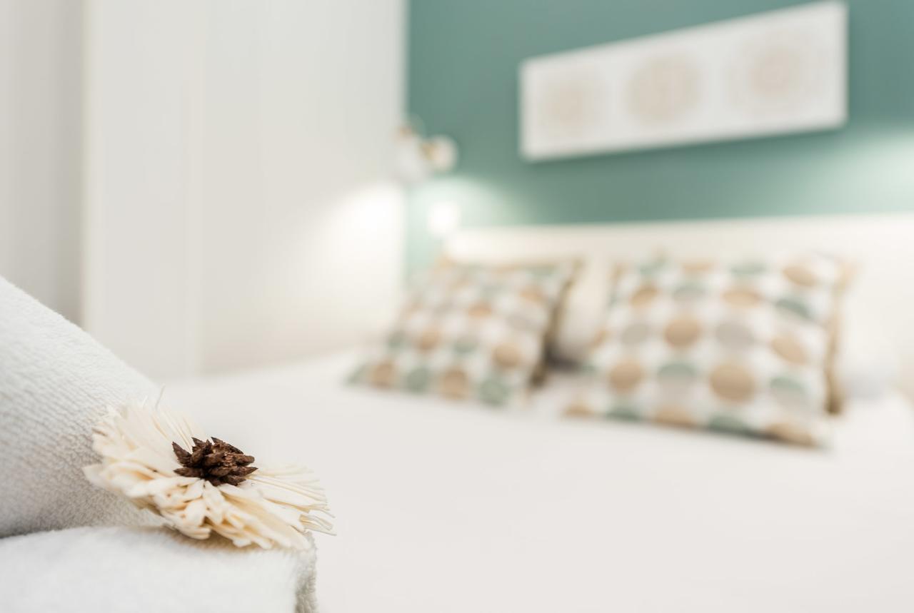 Apartament Gran Via I Santa Ana Madryt Zewnętrze zdjęcie
